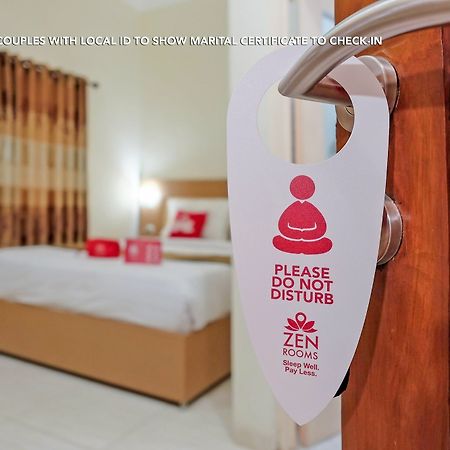 Zen Rooms Near Stasiun Kota Baru Маланг Экстерьер фото